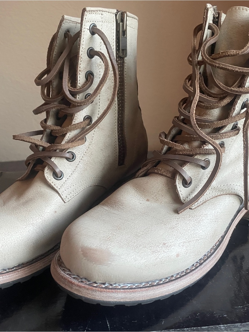 NWT Freebird Manchester Taupe Lace-Up Combat Boots with Side Zipper